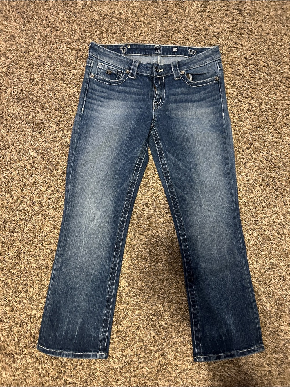 D9 Capris